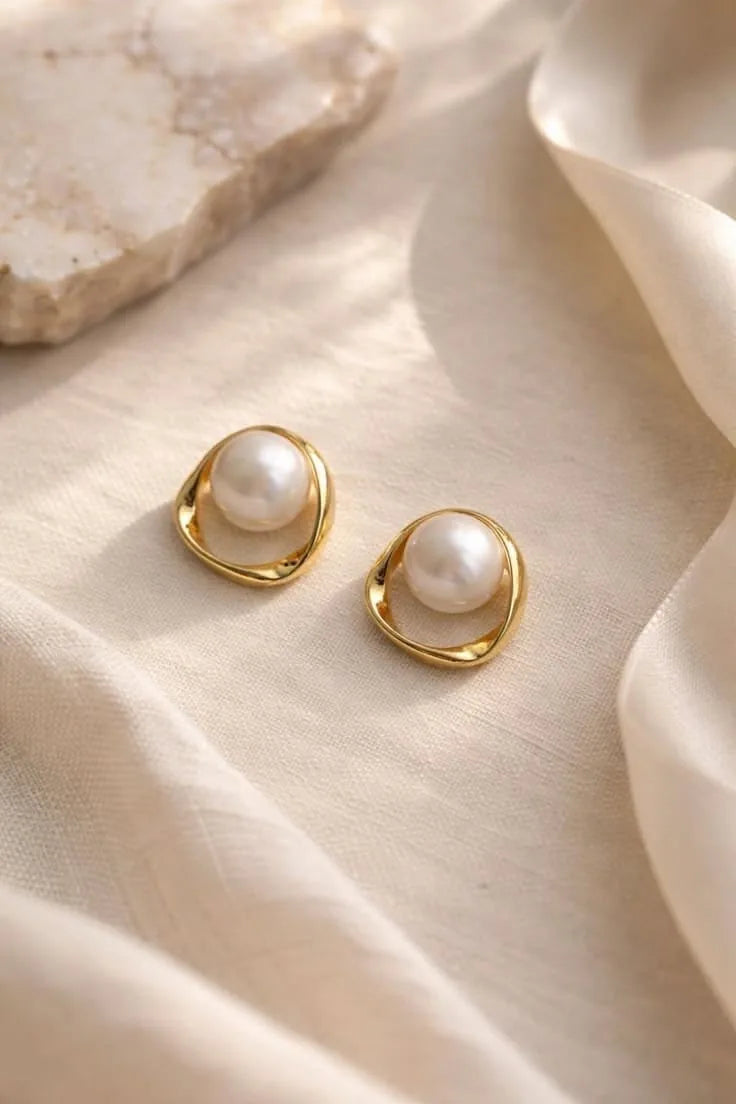 Pearl Studs